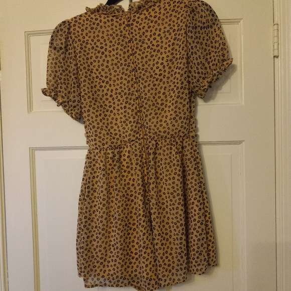 Francesca’s- Trixxi Cheetah Romper Sz Small - Picture 4 of 4